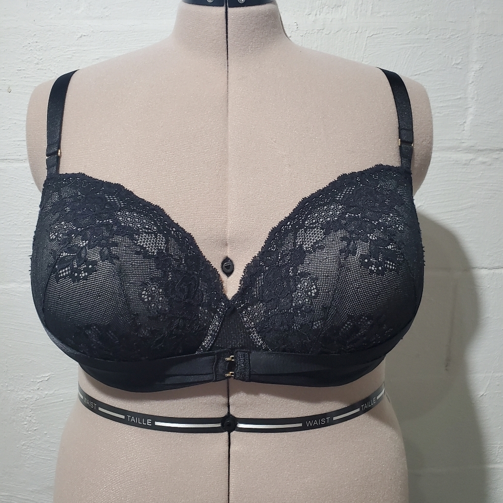 Black Lace Padded Bra with Adjustable Straps